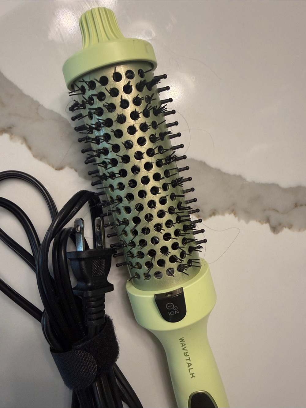 Wavytalk 1.5” Lime Green Hot Air Styling Brush with Ionic Technology - Picture 8 of 8